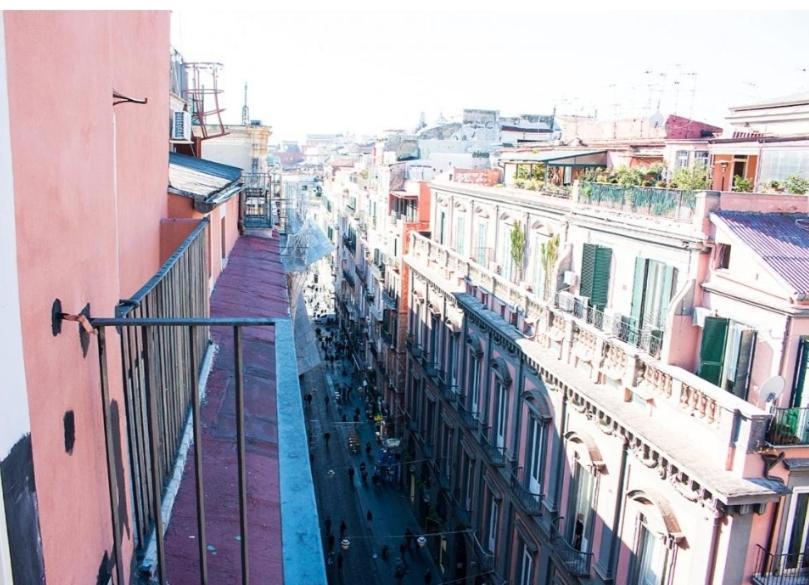 Barbaja Suites In Street Toledo 205 那不勒斯 外观 照片